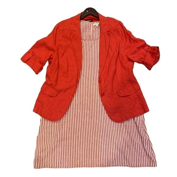 Olsen Red Linen Rolled Cuff Blazer - Picture 12 of 12